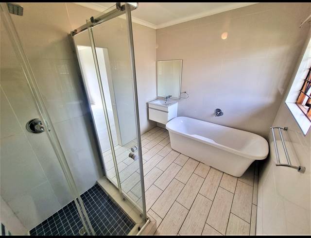 3 BEDROOM TOWNHOUSE TO LET IN PAULSHOF